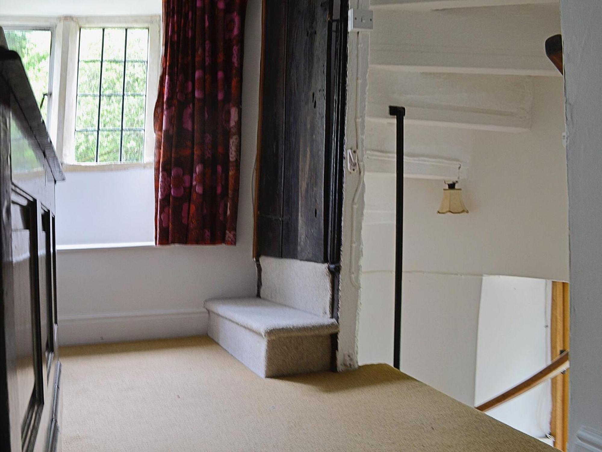 Driftcombe Farmhouse Bisley  Bagian luar foto